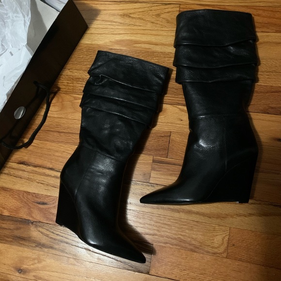 Nine West Vernese wedge Boot 5 1/2 - Picture 2 of 3